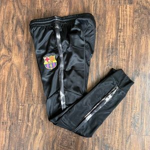 FC Barcelona Sweatpants Youth Large Black Emblem Track Pants Joggers‎ Soccer